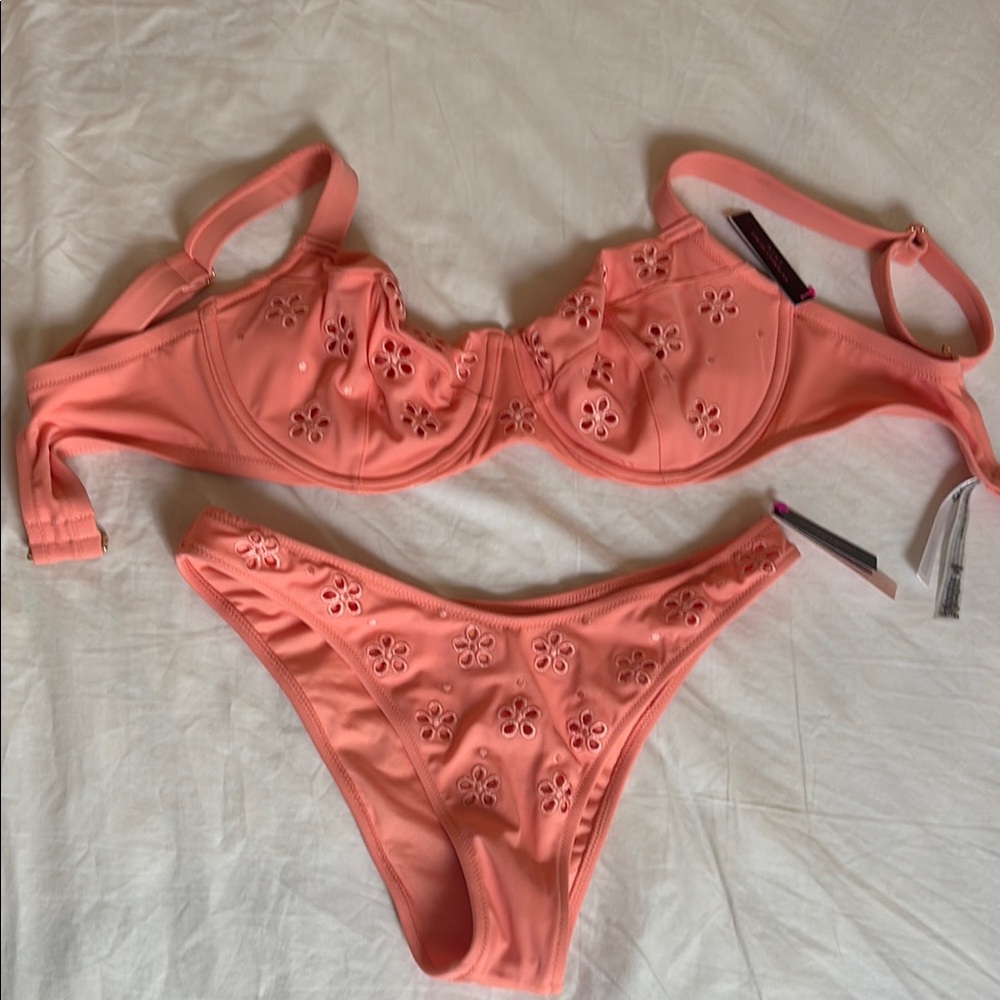 Victoria's Secret Coral Eyelet Bikini Set (34DDD and M)